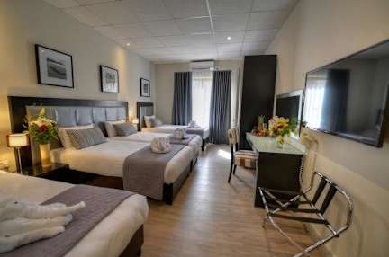 Foto di St Julians Bay Hotel