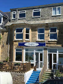 Photos of Breakers Guesthouse