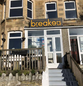 Photos of Breakers Guesthouse