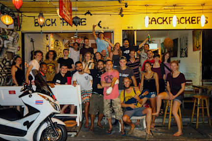 Фотографии Back Home Backpackers