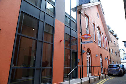 Fotky Blackmore Court