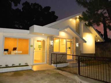 Фотографии TR3ATS Guest House - Bohol