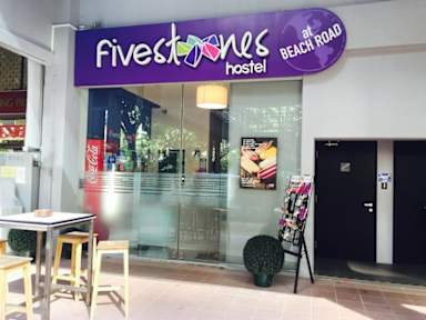 Fotky Five Stones Hostel