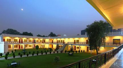 Airport Motel Aapno Ghar Resort tesisinden Fotoğraflar