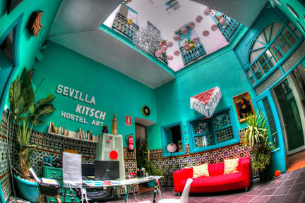 Фотографии Sevilla Kitsch Hostel Art
