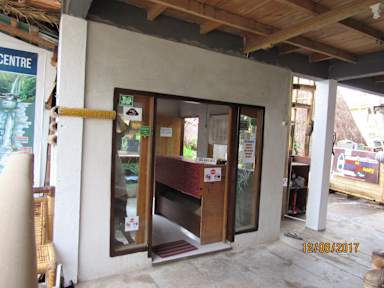 Fotky Fantastic Bamboo Hut