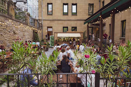 Bilder av A room in the city