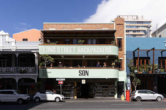 Long Street Backpackers