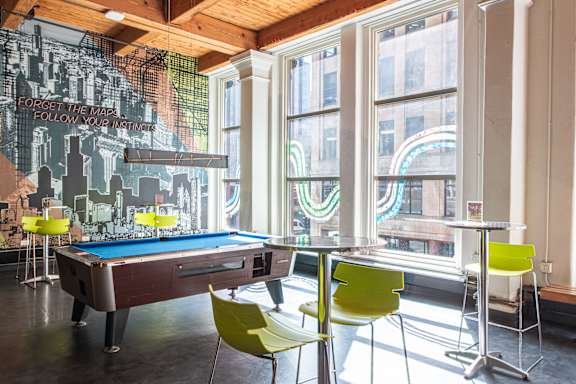 HI Chicago, The J.Ira & Nicki Harris Family Hostel