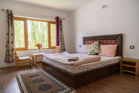 Tsetan Guest House