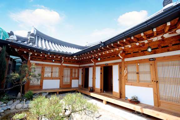 Happinessfull Hanok Guesthouse Jeonju