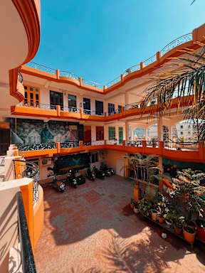 Live Free Hostel