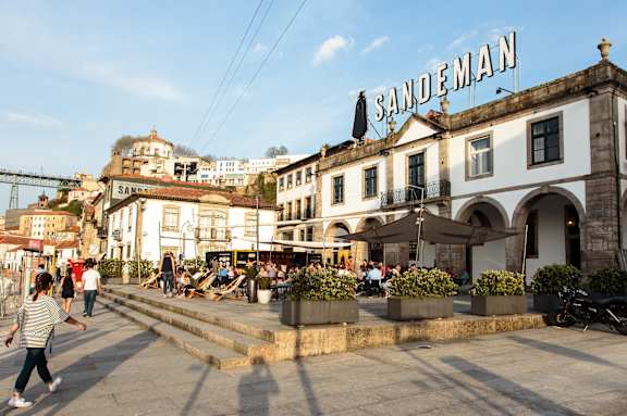 The House of Sandeman - Hostel & Suites