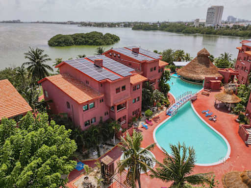 Nílu Cancún Zona Hotelera by Selina