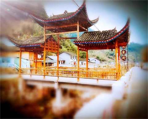 Zhangjiajie Tongfu inn (In National Forest Park)