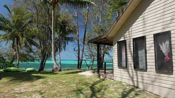 Safe Landing Eco Lodge