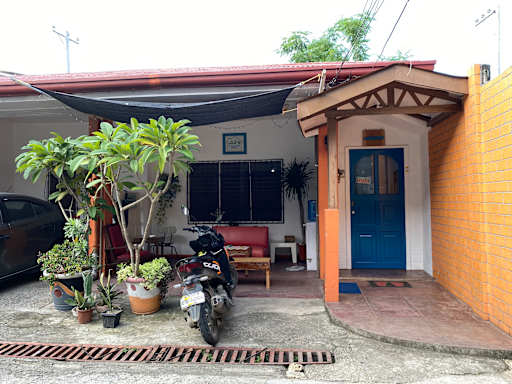 Jiji's Hostel