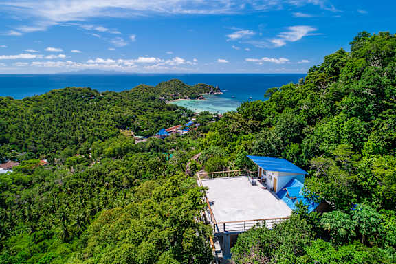 Deishaview Jungle Hostel & Dive Center