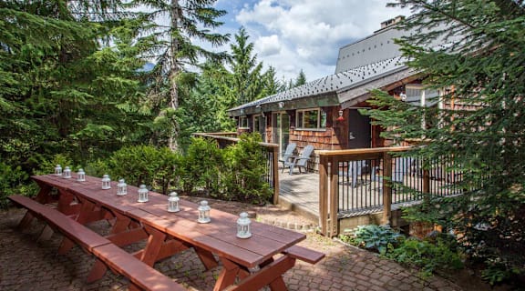 Whistler Lodge Hostel