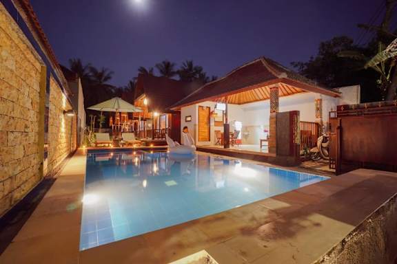 Double'D Hostel