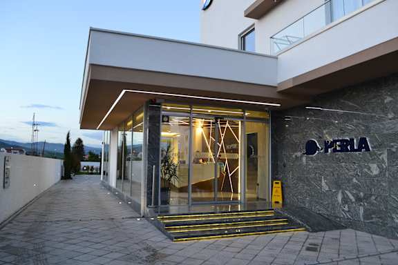 Perla Luxury