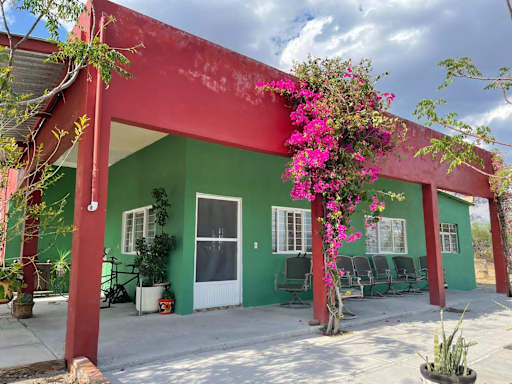Casa de las Golondrinas -Ecohostal & Campsite-