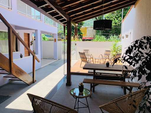 Lila Limao Hostel