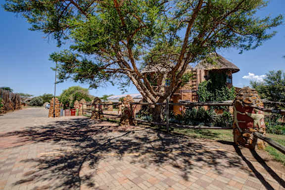 Amphitheatre Backpackers Lodge, Drakensberg - 2026 Prices & Reviews