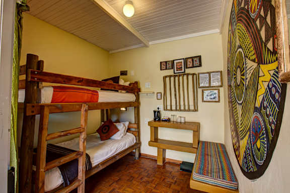 amphitheatre travellers lodge backpackers Amphitheatre Backpackers Lodge, Drakensberg