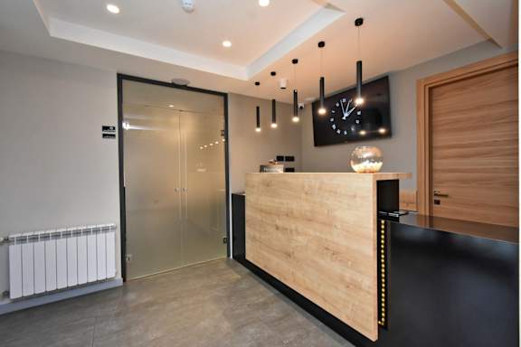 Andor Hotel