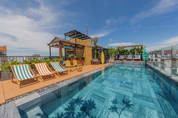Seahorse Signature Da Nang by Sujet of Haviland