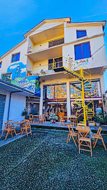 Traveler Hostel