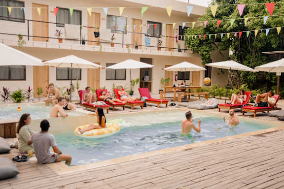 CHE Valladolid Hostel & Bar