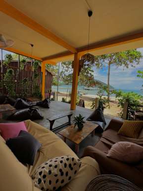 Seashell Guesthouse, Bar and Tattoos