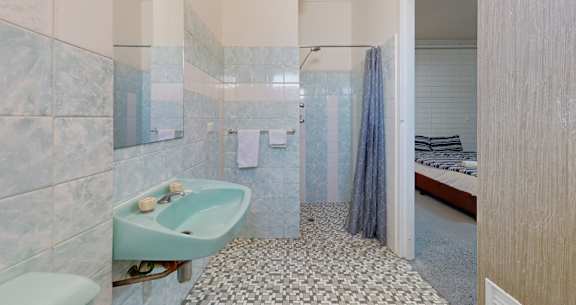 Adelaide Backpackers and Travellers inn, Adelaide - 2026 Prices & Reviews