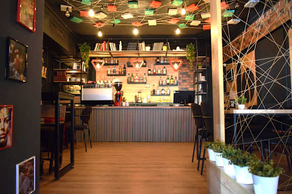 Mickitos Urban Hostel