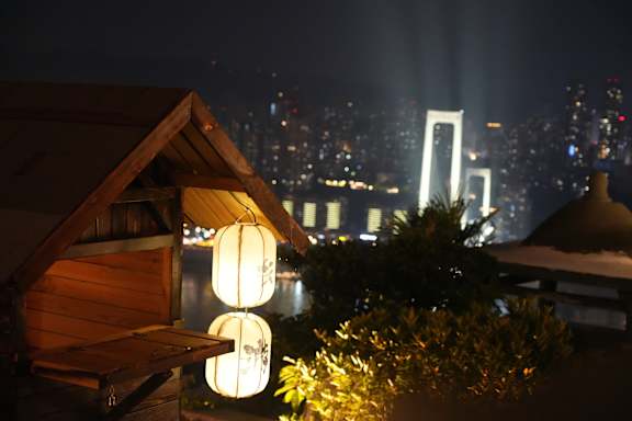Four Rooftops Youth Hostel (Jiefangbei Branch)