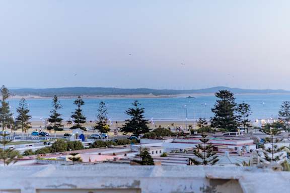 Giraffe Hostel- Sea View Rooftop