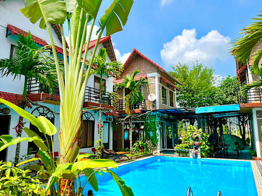 The Pineapple House