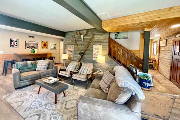 Fireside Inn & Hostel