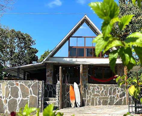 La Chamba Surf House