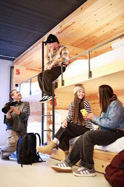 KY Mountain Hostel Arinsal