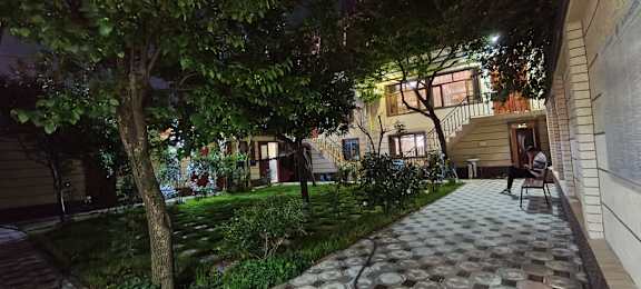 Hostel INJIR