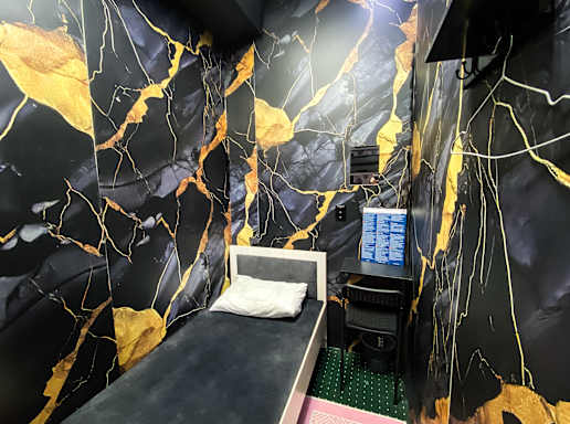 Pulse Capsule Hotel