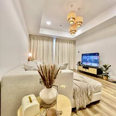 Shared bed space in shared mixed room