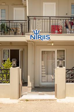 Niriis Hotel