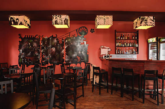 Wonderland Hostel