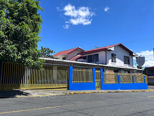 In The Wind Hostel & Guesthouse