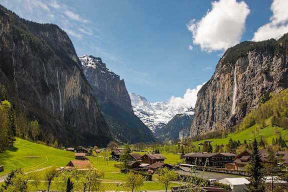 Schutzenbach Backpackers for Adults 18–34