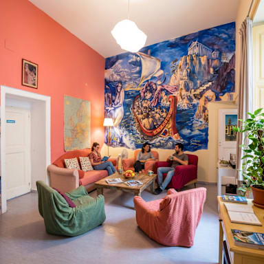 6 Small Rooms